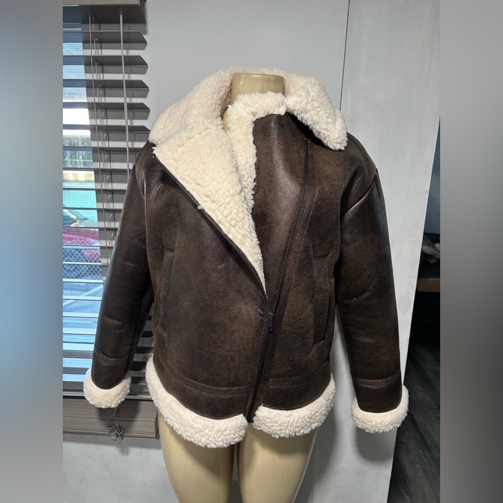 Elegant scoop Dark Brown Shearling Leather Jacket - Picture 3 of 13